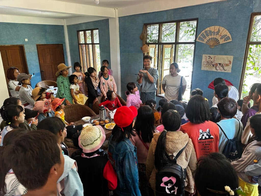 Pindaya Exhibition Tour